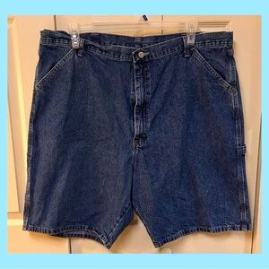 Wrangler Blue Jean Shorts with Frayed Hem and Relaxed Fit